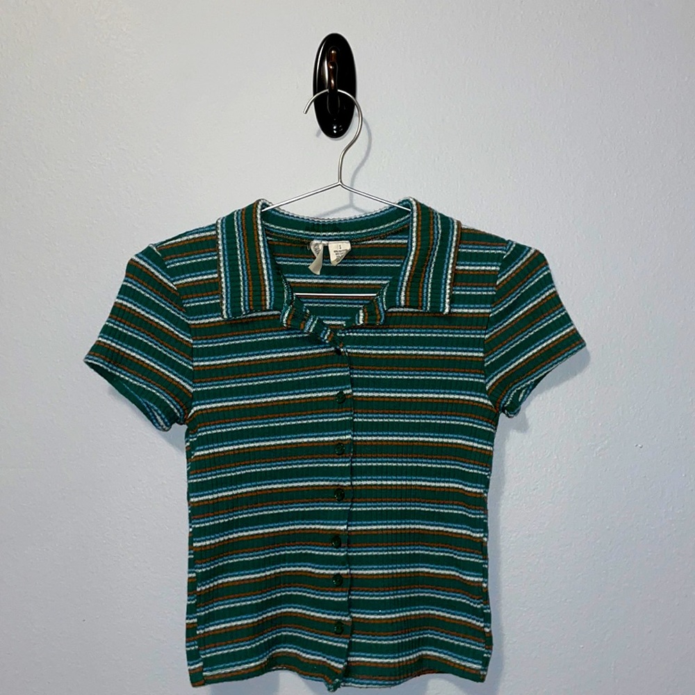 🎀button up dark green stripped polo